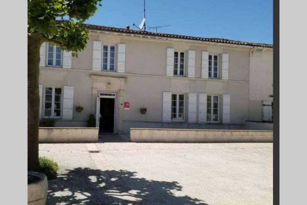 Residence Val & Rom Jarnac-Champagne Eksteriør bilde